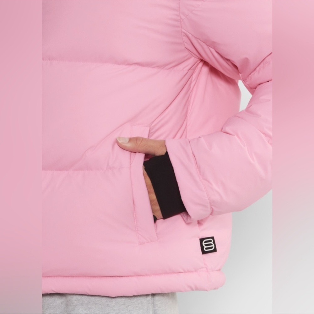 Aritzia The Super Puff Shorty - Morganite Pink BNWT small - limited edition